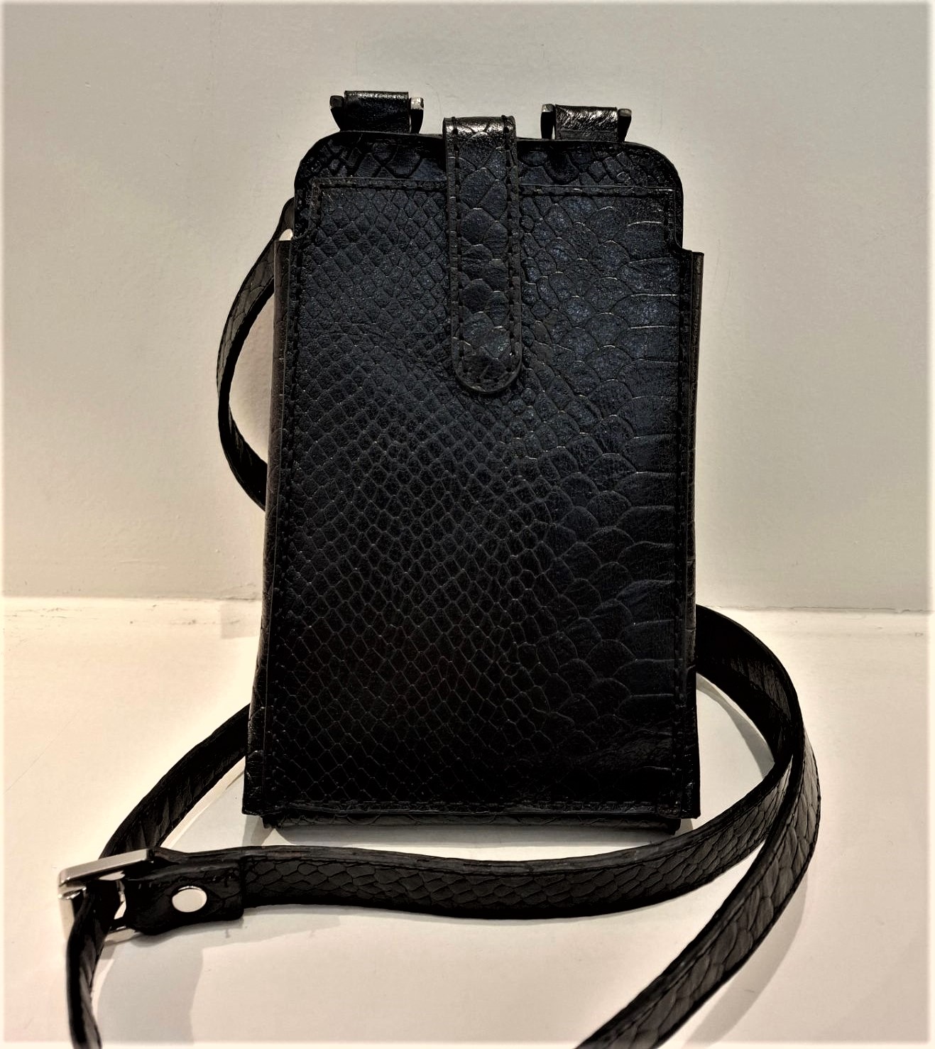 کیف زنانه چرم طبیعی دست دوز بازشو + جای موبایل