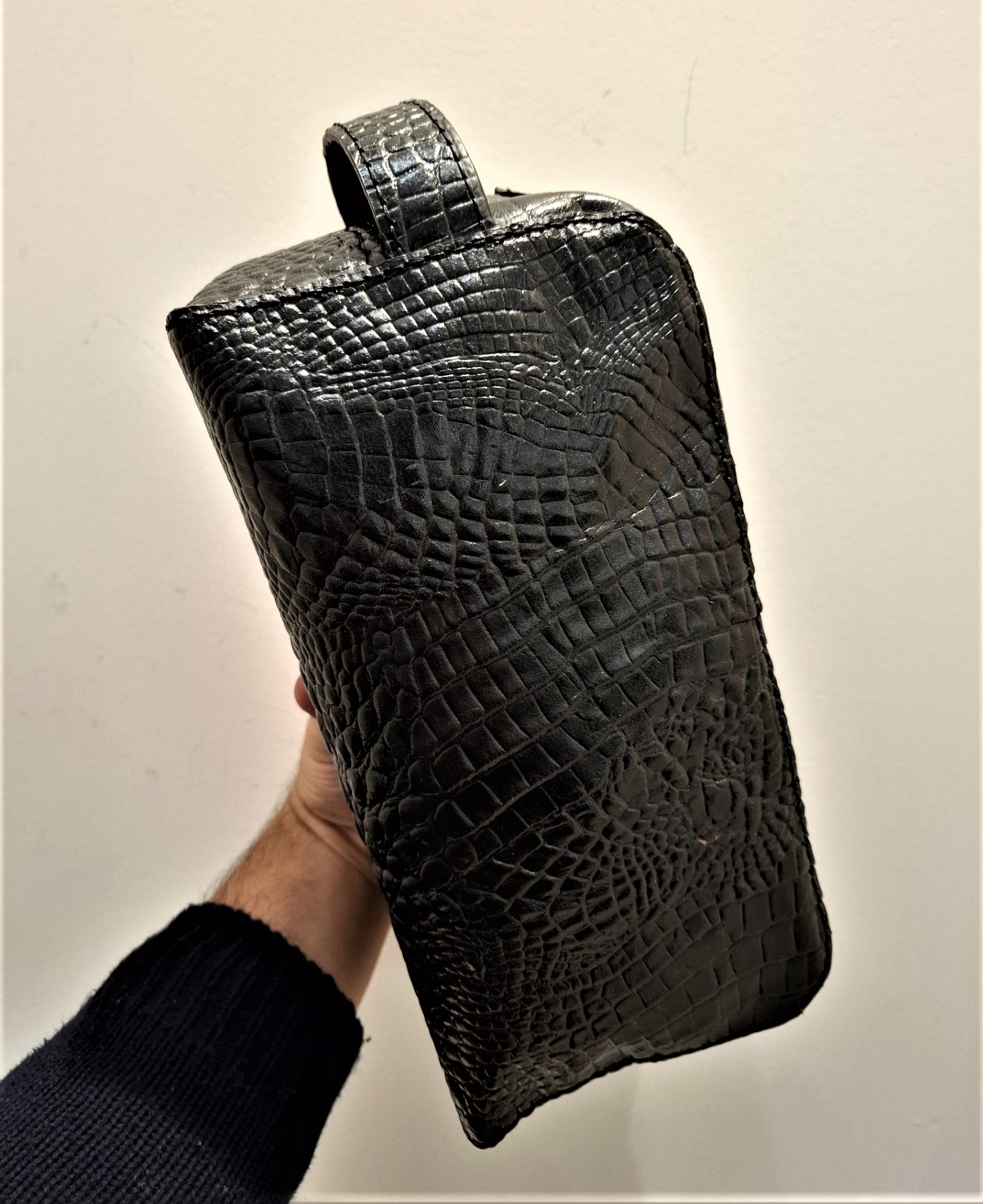 کیف لوازم آرایش چرم طبیعی دست دوز