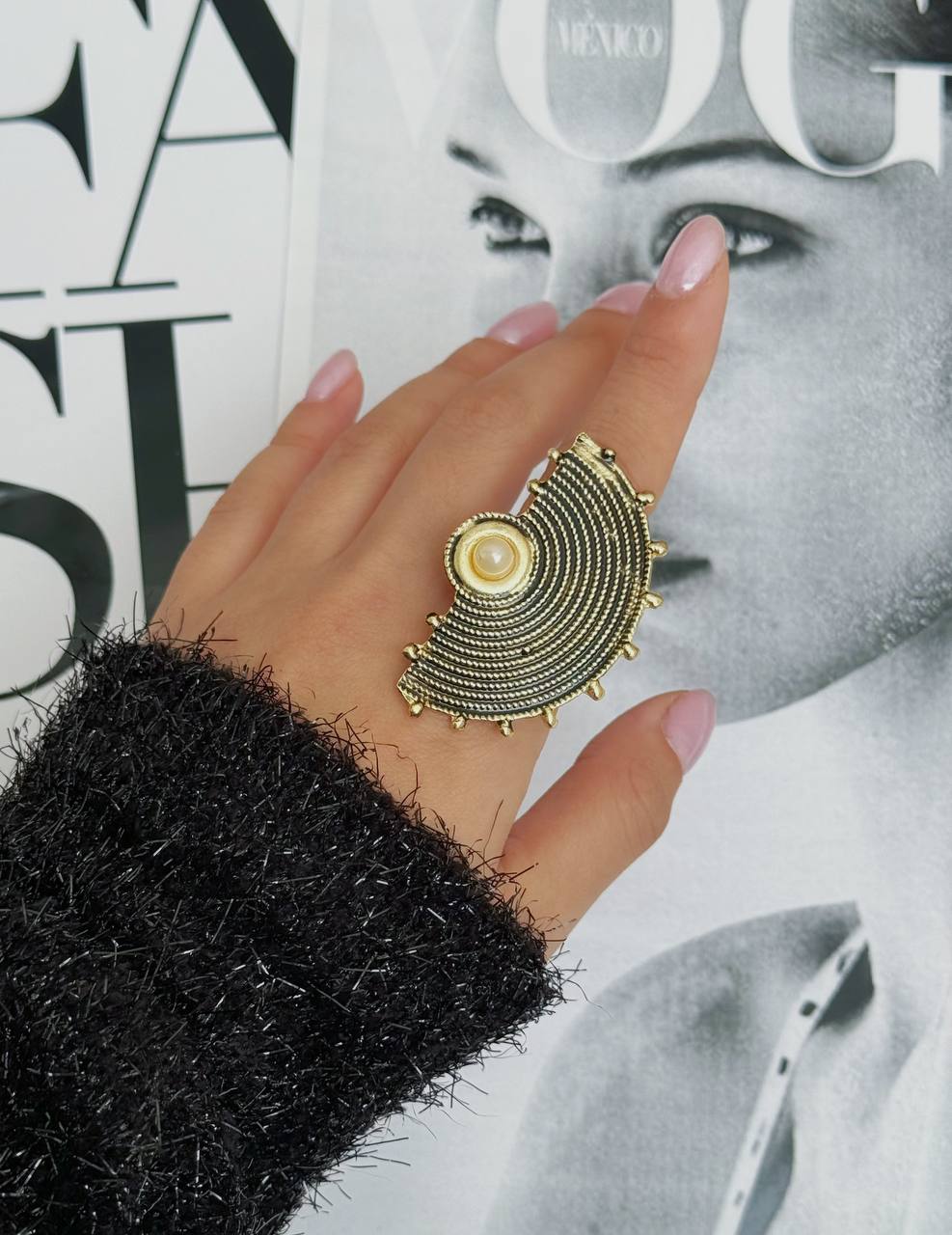 انگشتر ورشو زنانه مدار تک مروارید فشن مینیمال دخترانه مشکی طلایی